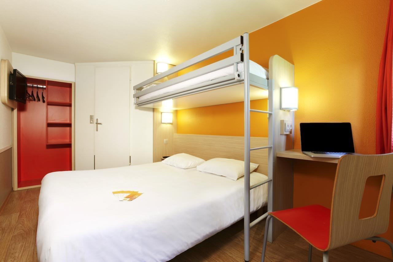 Premiere Classe Valenciennes Ouest Petite Foret Exteriör bild