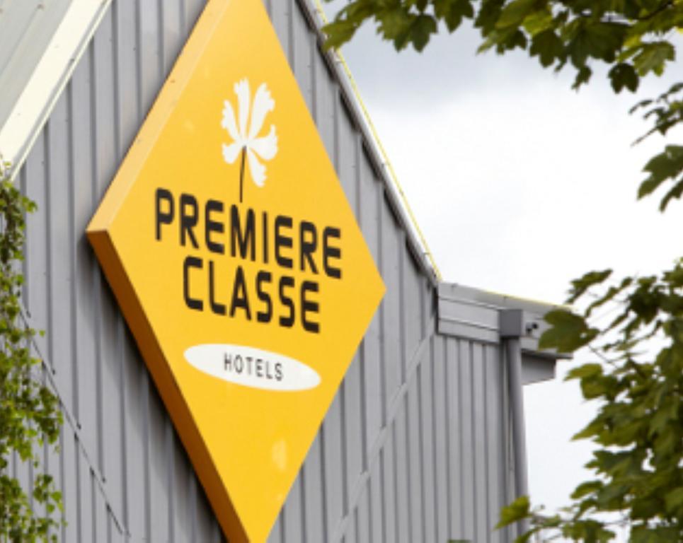 Premiere Classe Valenciennes Ouest Petite Foret Exteriör bild