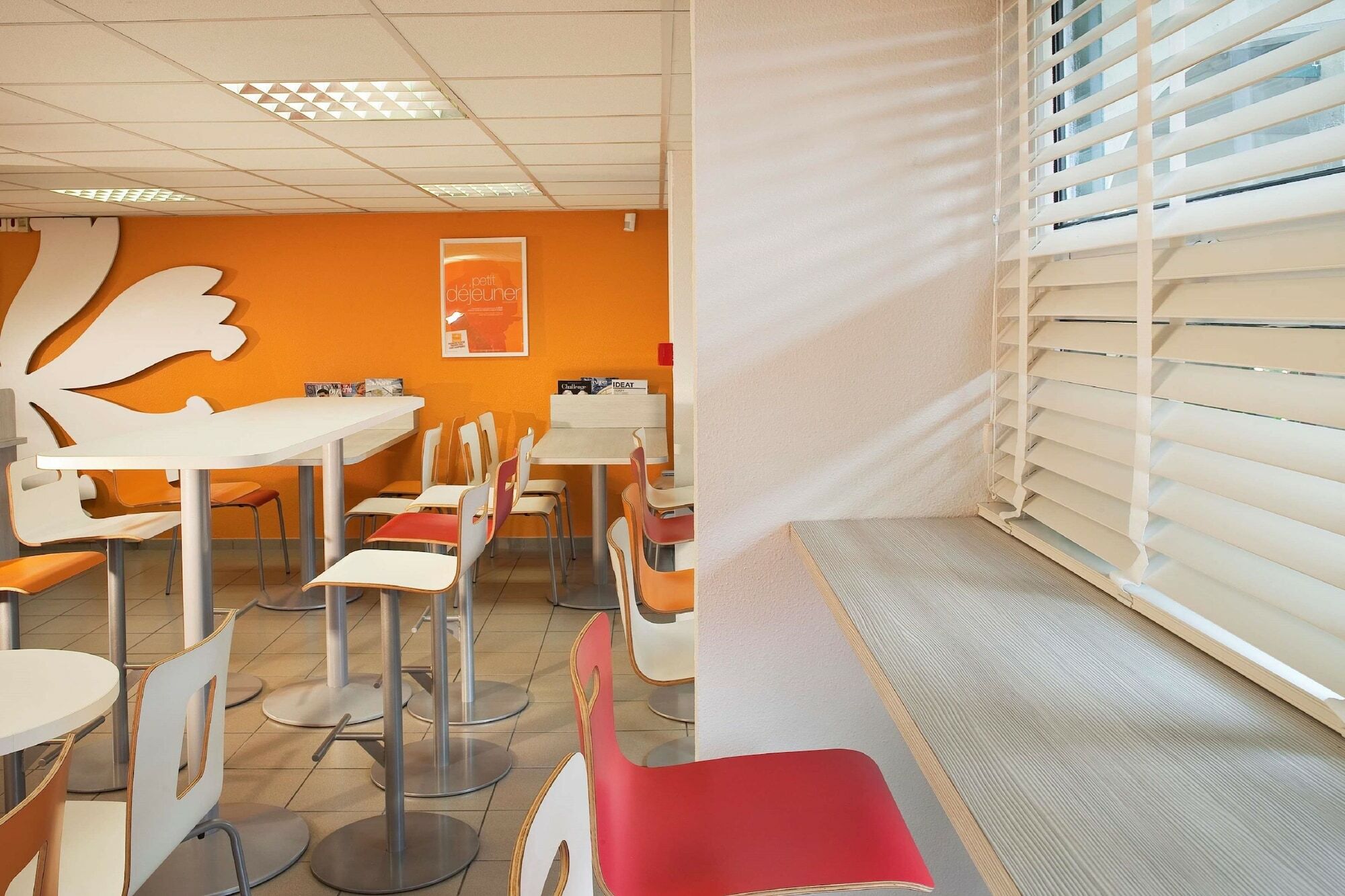 Premiere Classe Valenciennes Ouest Petite Foret Exteriör bild