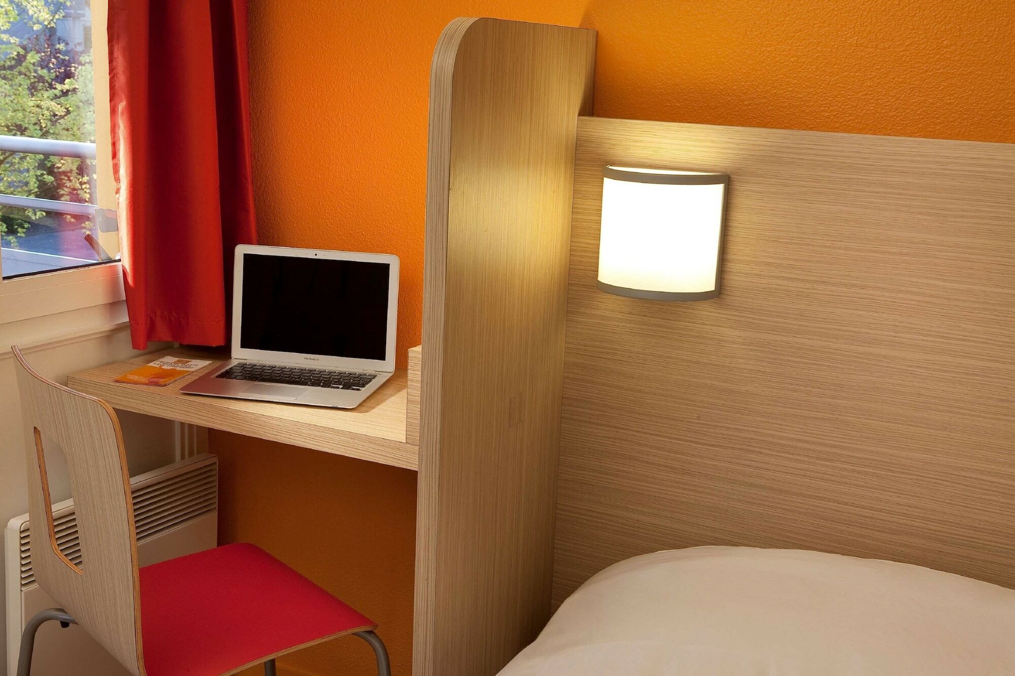 Premiere Classe Valenciennes Ouest Petite Foret Exteriör bild